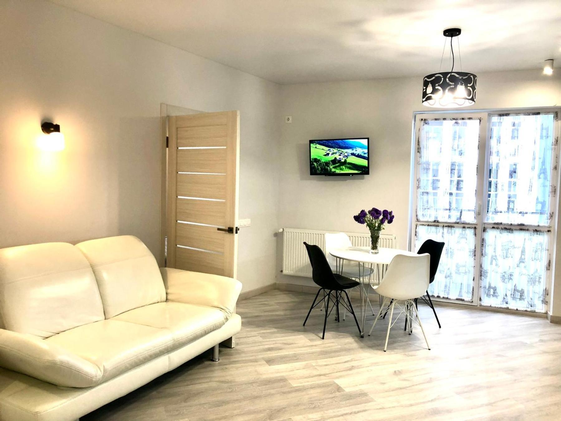 Osapart Romantic Apartment In The Complex Great Britain Leopoli Esterno foto