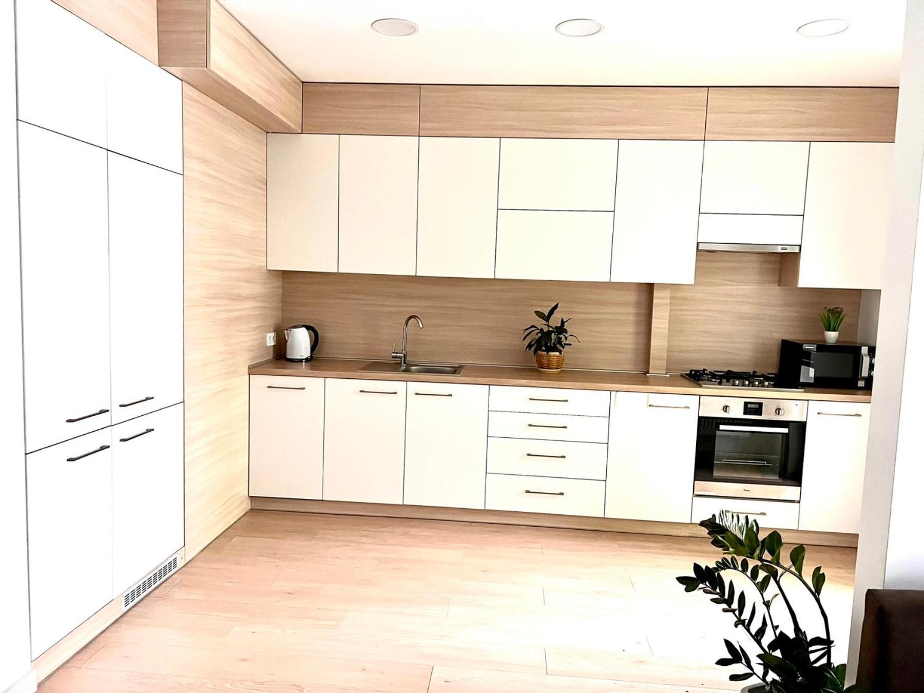 Osapart Romantic Apartment In The Complex Great Britain Leopoli Esterno foto